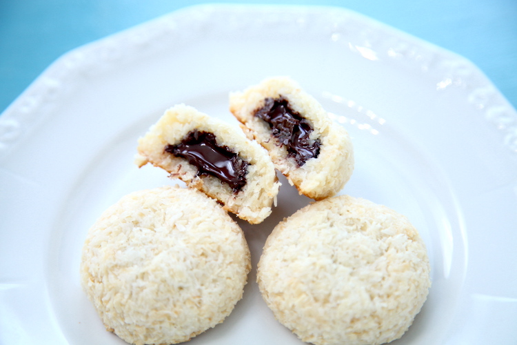 Chocolate Filled Macaroons